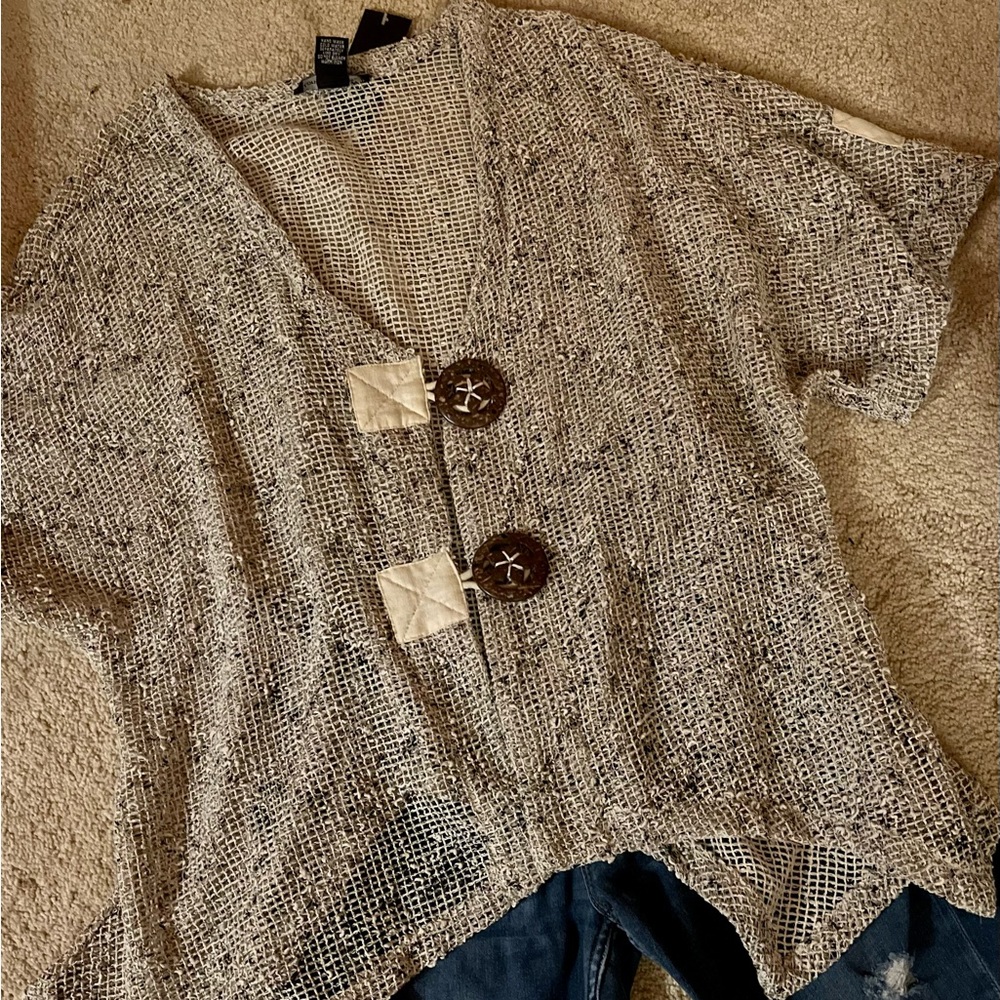 Stylish short sleeve top